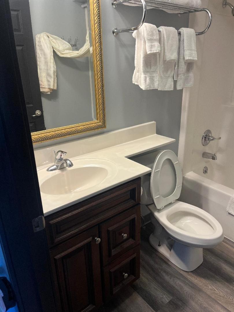 Gamble Farm Inn And Suites Jersey Shore Bilik gambar