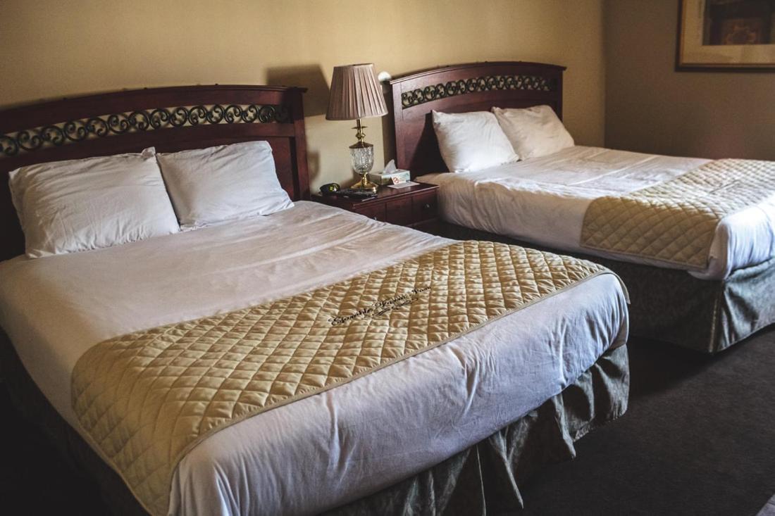 Gamble Farm Inn And Suites Jersey Shore Bilik gambar